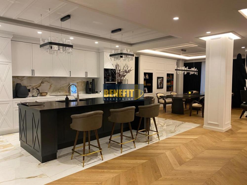 Stan na prodaju u Beogradu, Vračar (Hram), cetvorosoban, 260m2, cena 1650000 evra