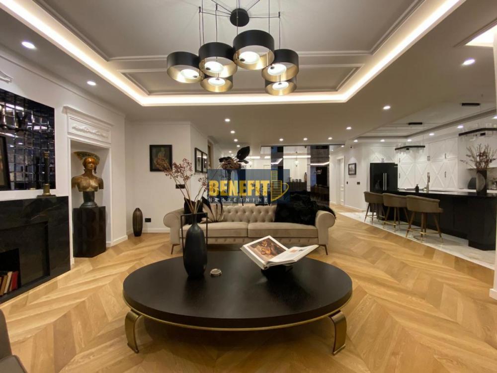 Stan na prodaju u Beogradu, Vračar (Hram), cetvorosoban, 260m2, cena 1650000 evra