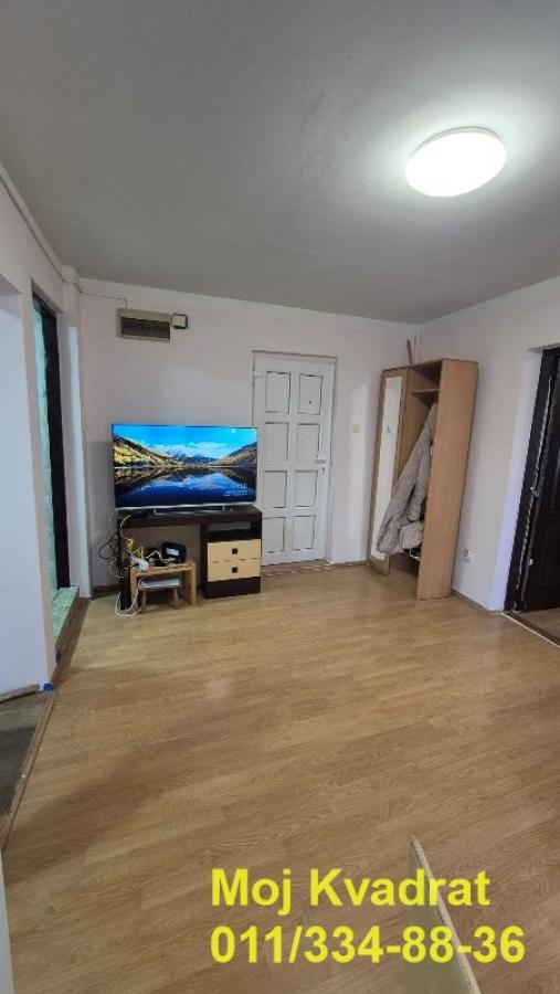 Stan na prodaju u Beogradu, Đeram pijaca, dvosoban, 37m2, cena 113500 evra