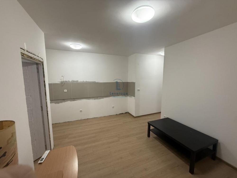 Stan na prodaju u Beogradu, Borča, trosoban, 45m2, cena 85000 evra