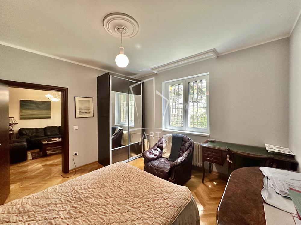 Stan na prodaju u Beogradu, Dedinje, trosoban, 98m2, cena 430000 evra