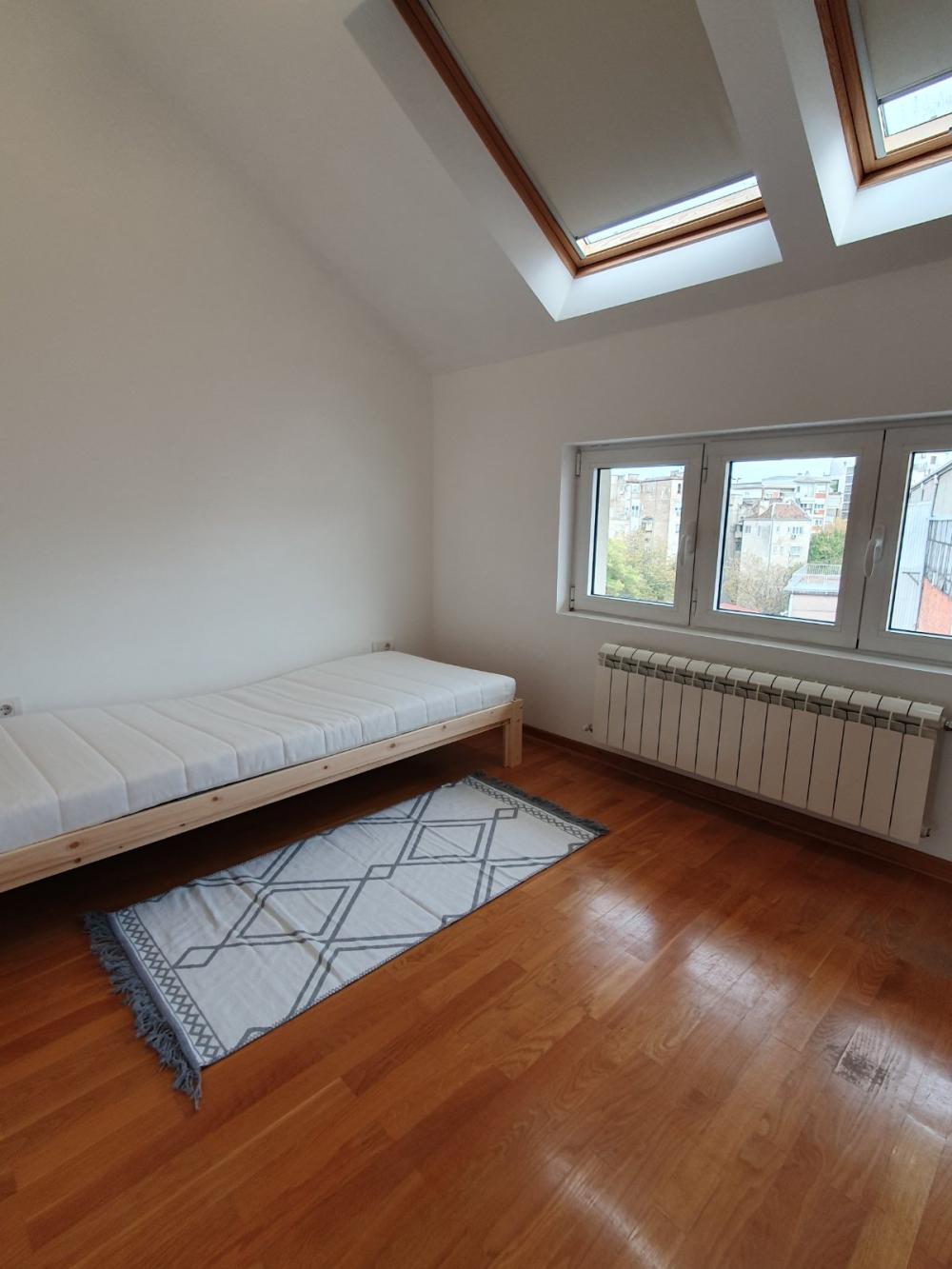 Stan na prodaju u Beogradu, Beograd (centar), trosoban, 58m2, cena 330000 evra