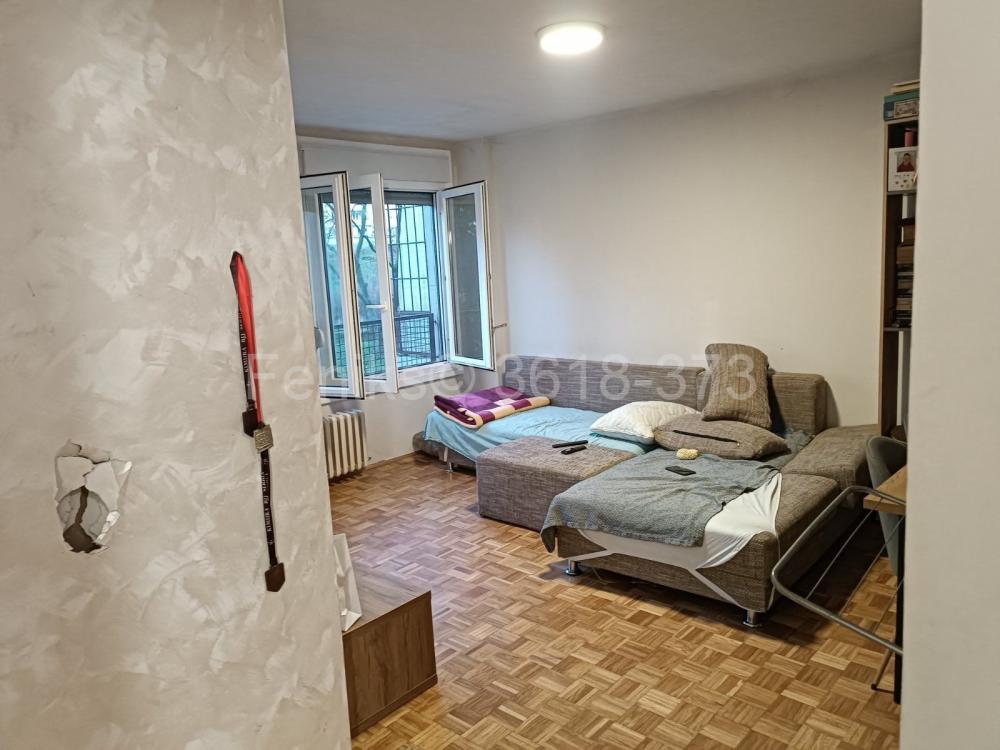 Stan na prodaju u Beogradu, Novi Beograd blok 34 (Studentski grad), troiposoban, 73m2, cena 277000 evra