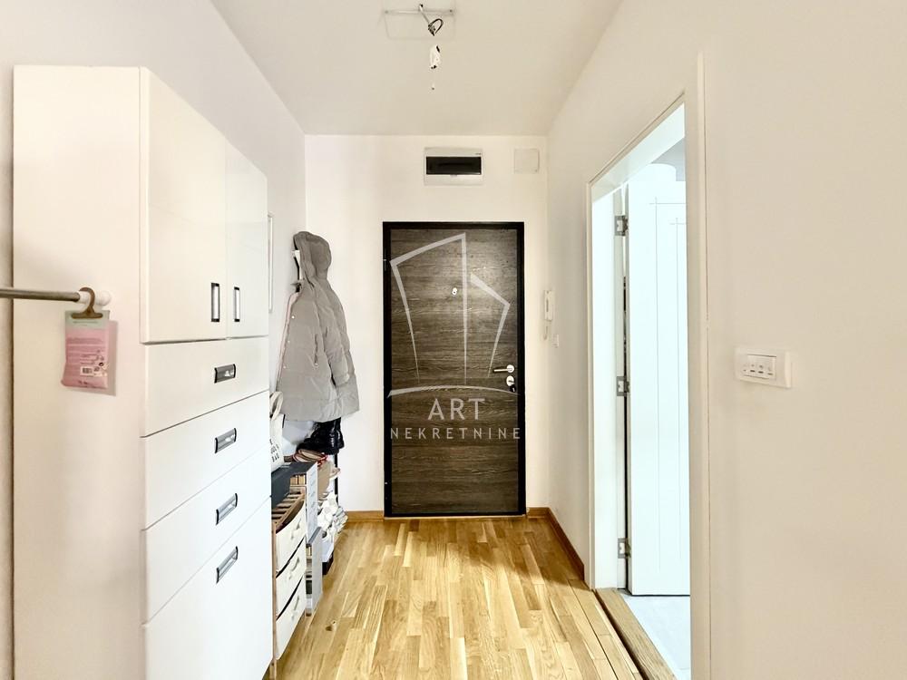 Stan na prodaju u Beogradu, Zemun, jednosoban, 48m2, cena 142500 evra