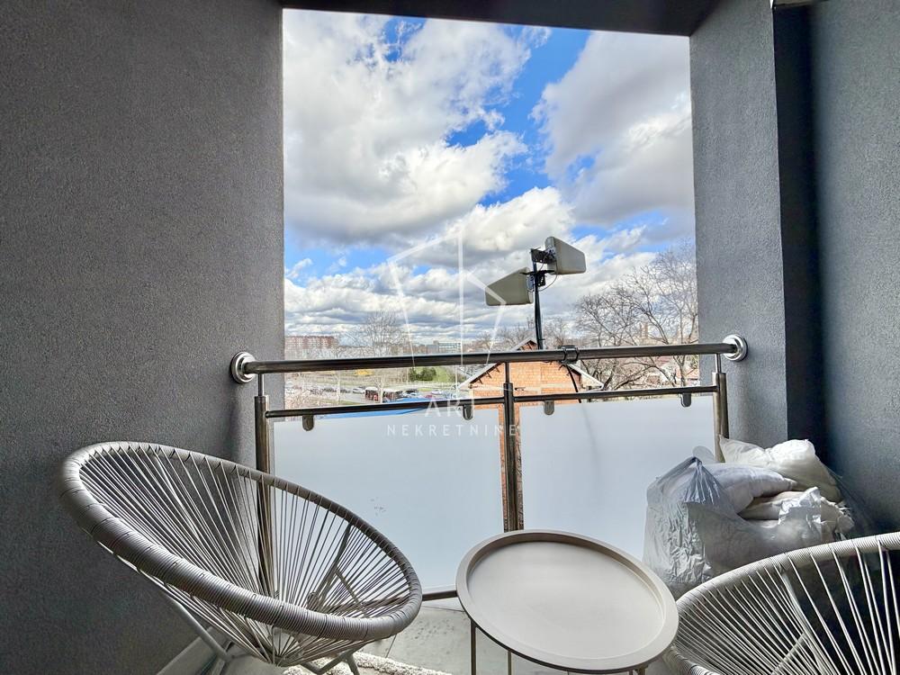 Stan na prodaju u Beogradu, Zemun, jednosoban, 48m2, cena 142500 evra