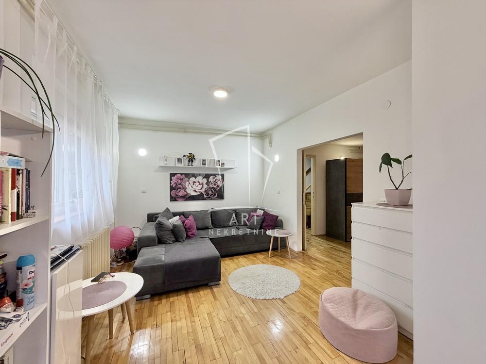 Stan na prodaju u Beogradu, Rakovica, trosoban, 80m2, cena 175000 evra