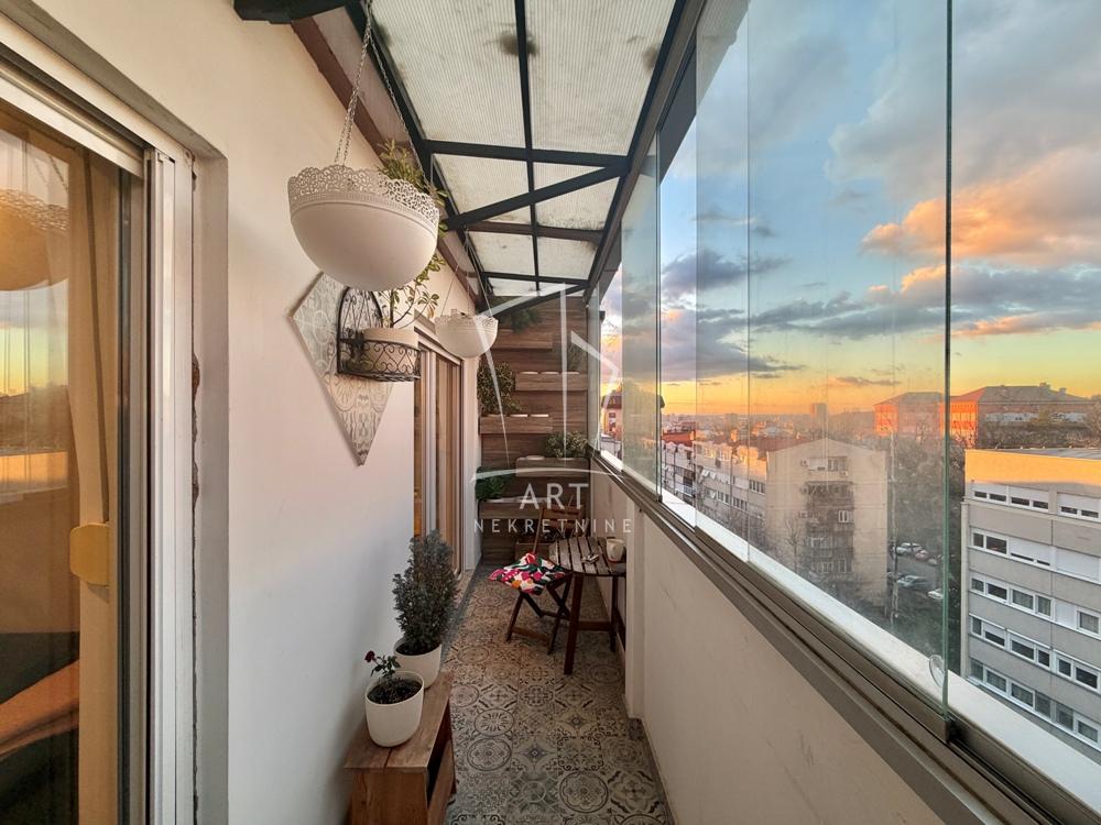 Stan na prodaju u Beogradu, Olimp, trosoban, 76m2, cena 276400 evra