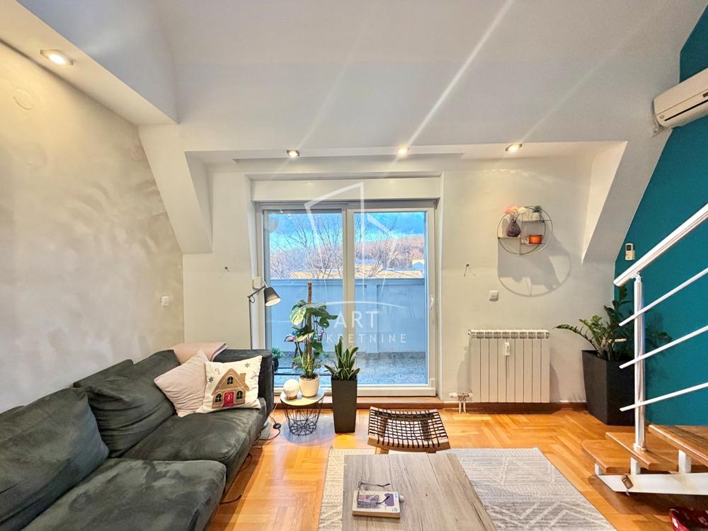 Stan na prodaju u Beogradu, Olimp, trosoban, 76m2, cena 276400 evra