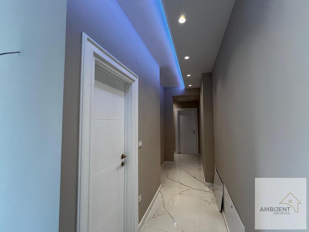 Stan na prodaju u Beogradu, Bulbulder, 162m2, cena 486000 evra