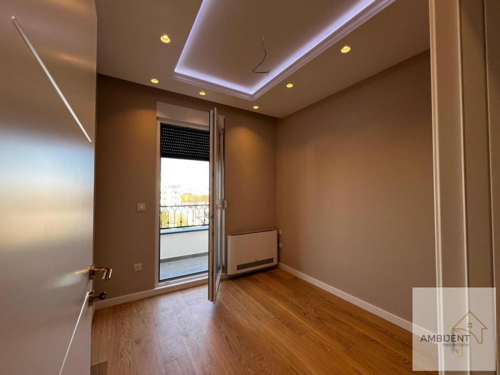 Stan na prodaju u Beogradu, Bulbulder, 162m2, cena 486000 evra