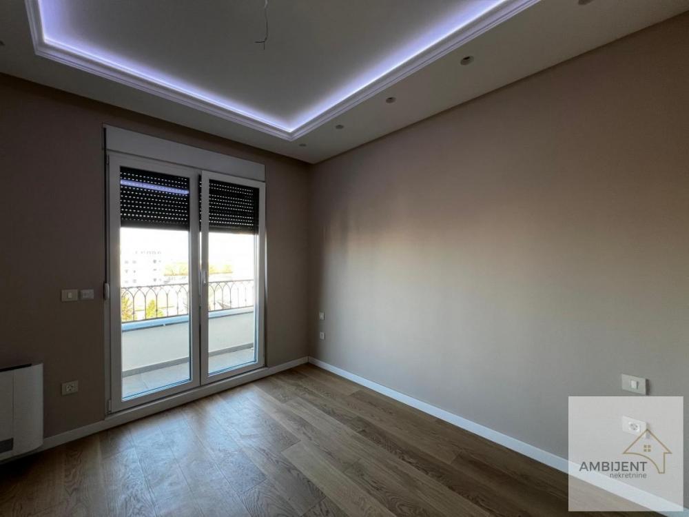 Stan na prodaju u Beogradu, Bulbulder, 162m2, cena 486000 evra