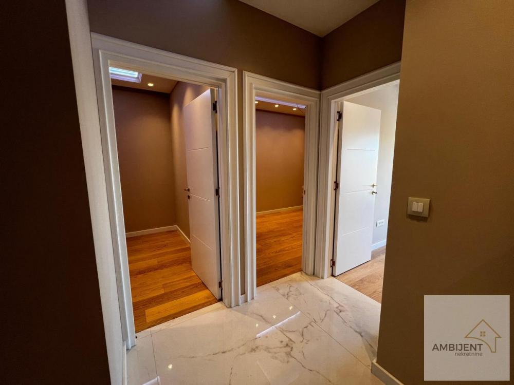 Stan na prodaju u Beogradu, Bulbulder, 162m2, cena 486000 evra