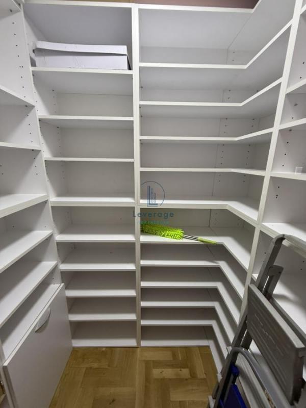 Stan na prodaju u Beogradu, Rakovica, 130m2, cena 325000 evra