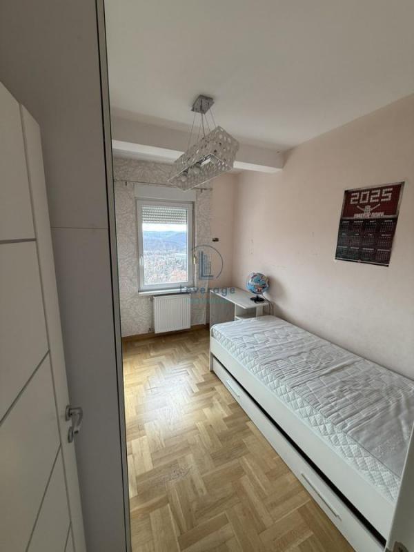 Stan na prodaju u Beogradu, Rakovica, 130m2, cena 325000 evra