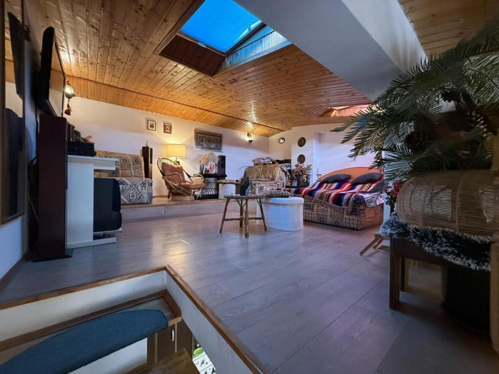 Stan na prodaju u Beogradu, Višnjička banja, dvosoban, 69m2, cena 138000 evra