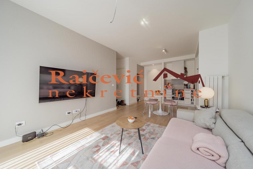 Stan na prodaju u Beogradu, Beograd na vodi, trosoban, 74m2, cena 425000 evra