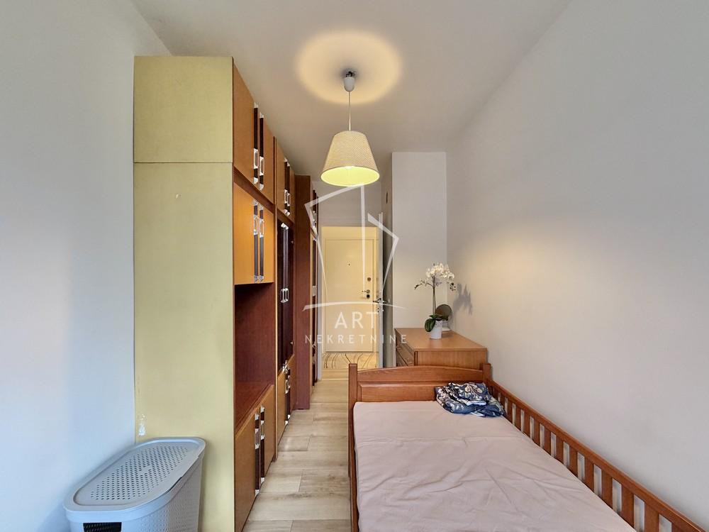 Stan na prodaju u Beogradu, Voždovac, dvosoban, 51m2, cena 148000 evra