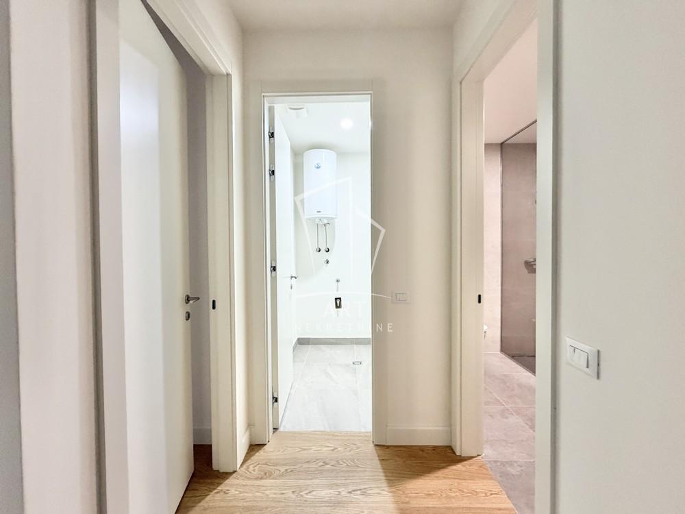 Stan na prodaju u Beogradu, Novi Beograd, dvosoban, 56m2, cena 291000 evra