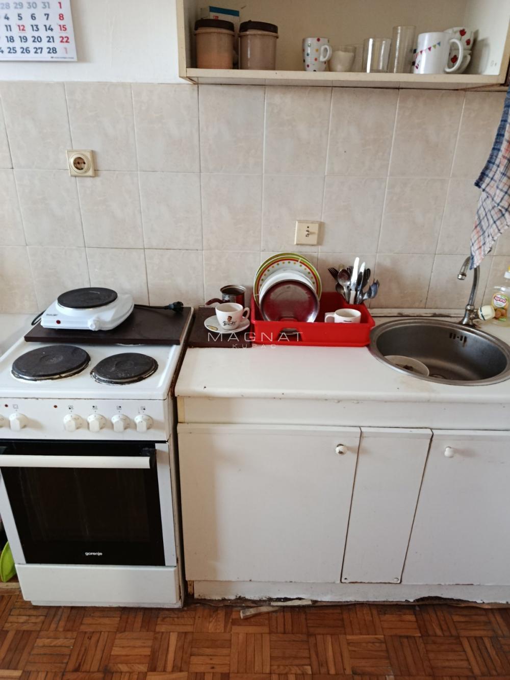 Stan na prodaju u Beogradu, Konjarnik, 13m2, cena 52000 evra