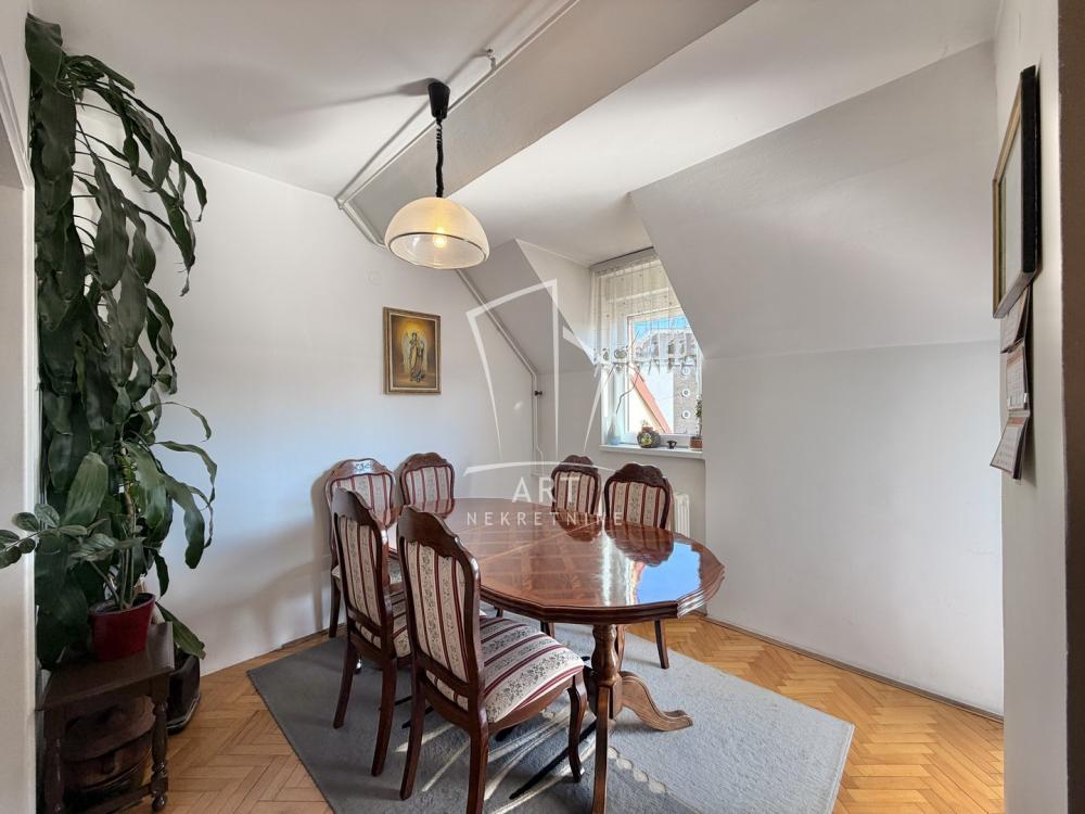 Stan na prodaju u Beogradu, Vračar, troiposoban, 96m2, cena 339000 evra