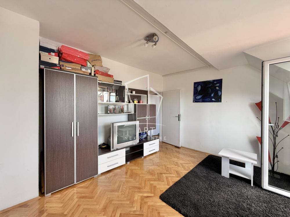 Stan na prodaju u Beogradu, Vračar, troiposoban, 96m2, cena 339000 evra