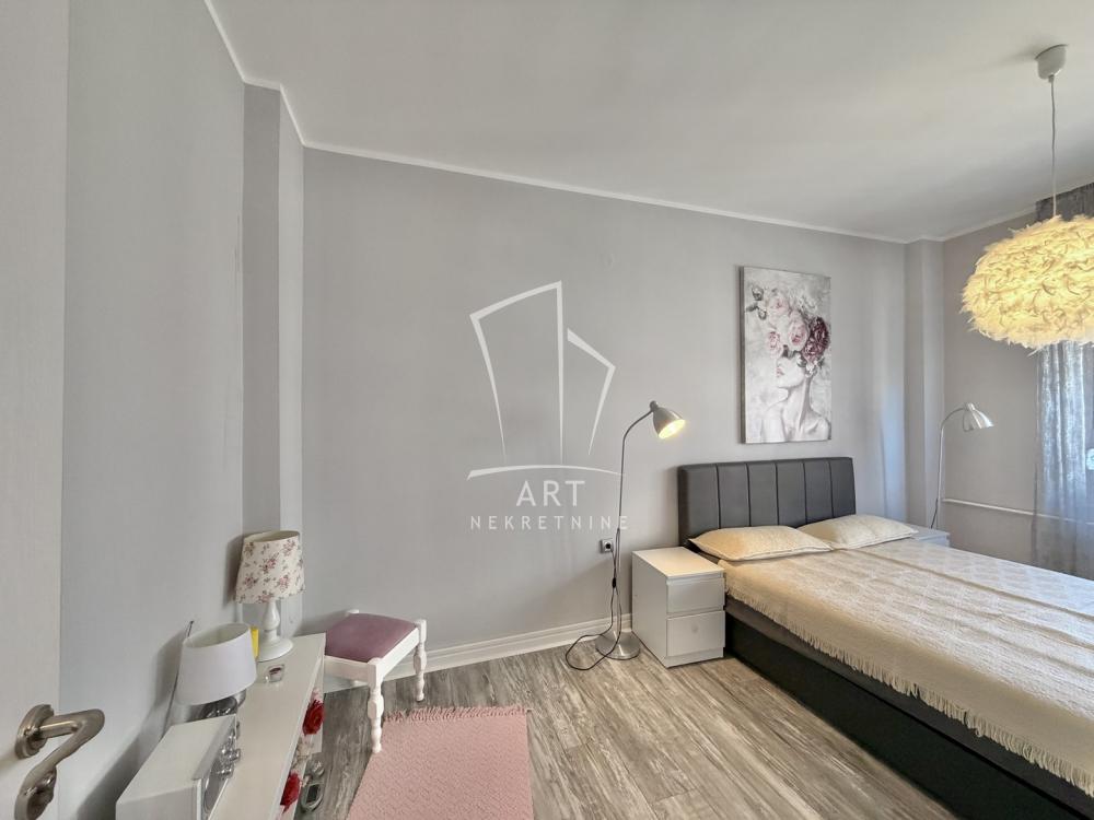 Stan na prodaju u Beogradu, Stari grad, dvosoban, 52m2, cena 250000 evra