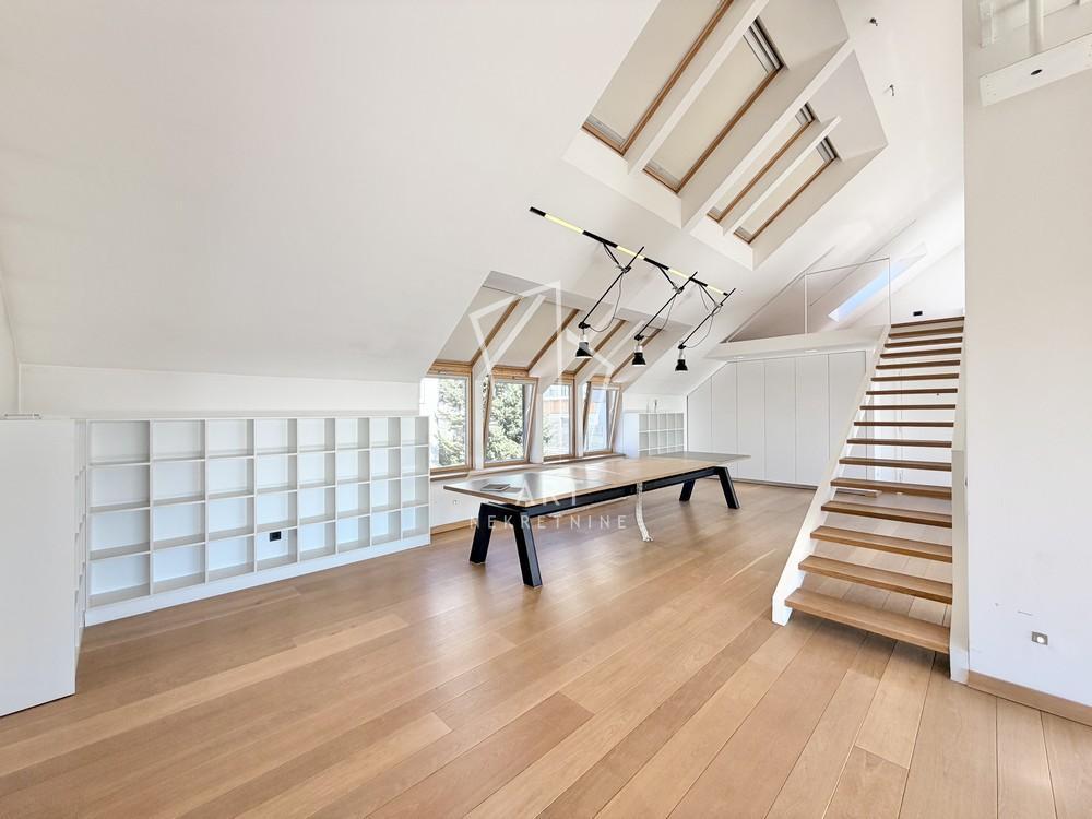 Stan na prodaju u Beogradu, Kalenić pijaca, trosoban, 104m2, cena 470000 evra