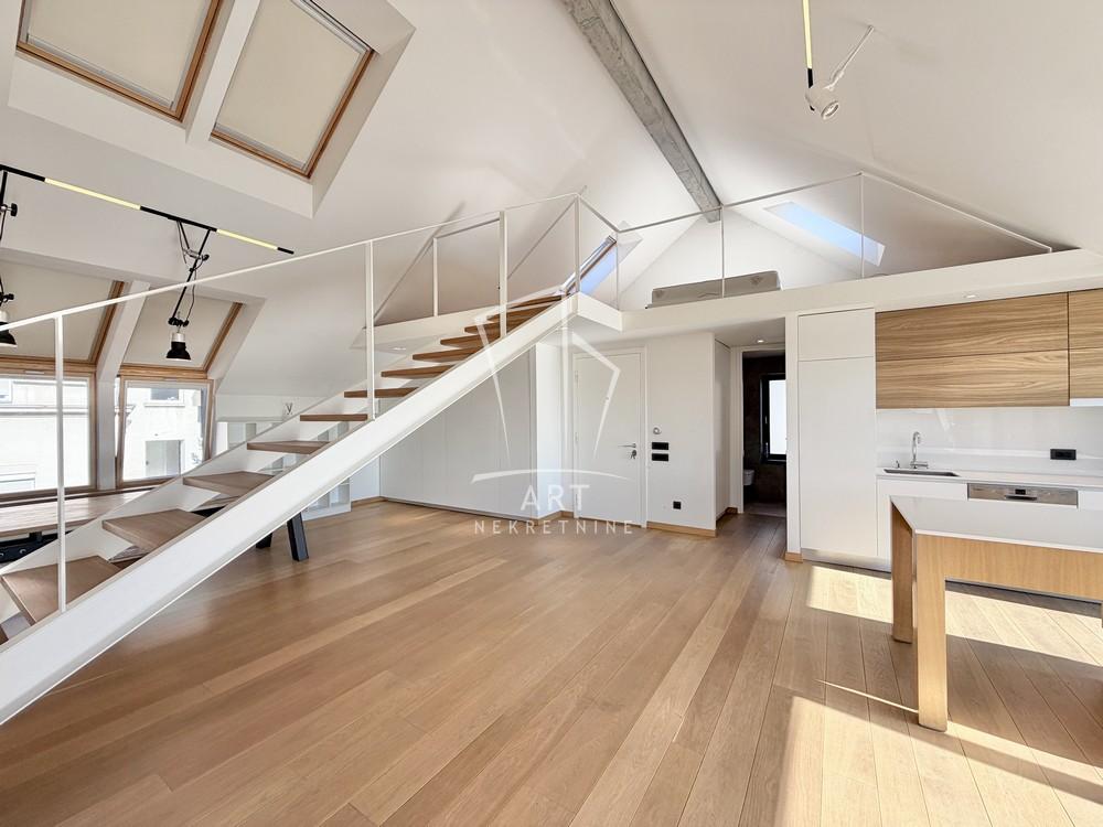 Stan na prodaju u Beogradu, Kalenić pijaca, trosoban, 104m2, cena 470000 evra