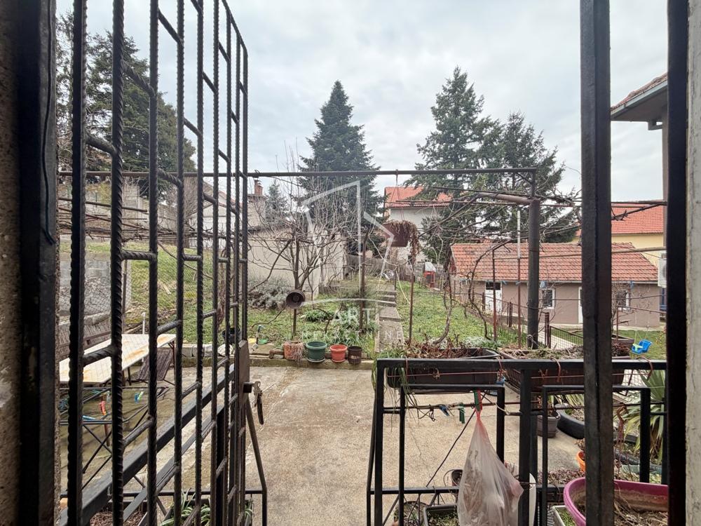 Stan na prodaju u Beogradu, Kumodraž, dvosoban, 50m2, cena 125000 evra