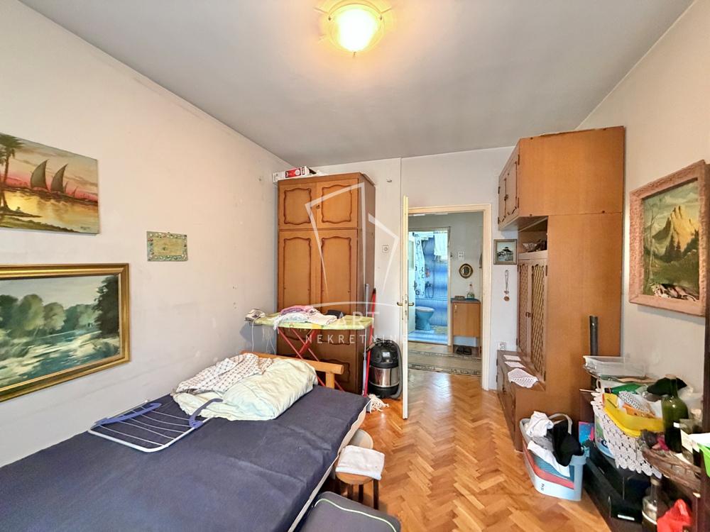 Stan na prodaju u Beogradu, Kumodraž, dvosoban, 50m2, cena 125000 evra