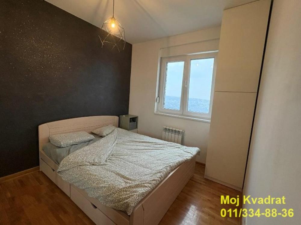 Stan na prodaju u Beogradu, Zeleno brdo, trosoban, 53m2, cena 199920 evra