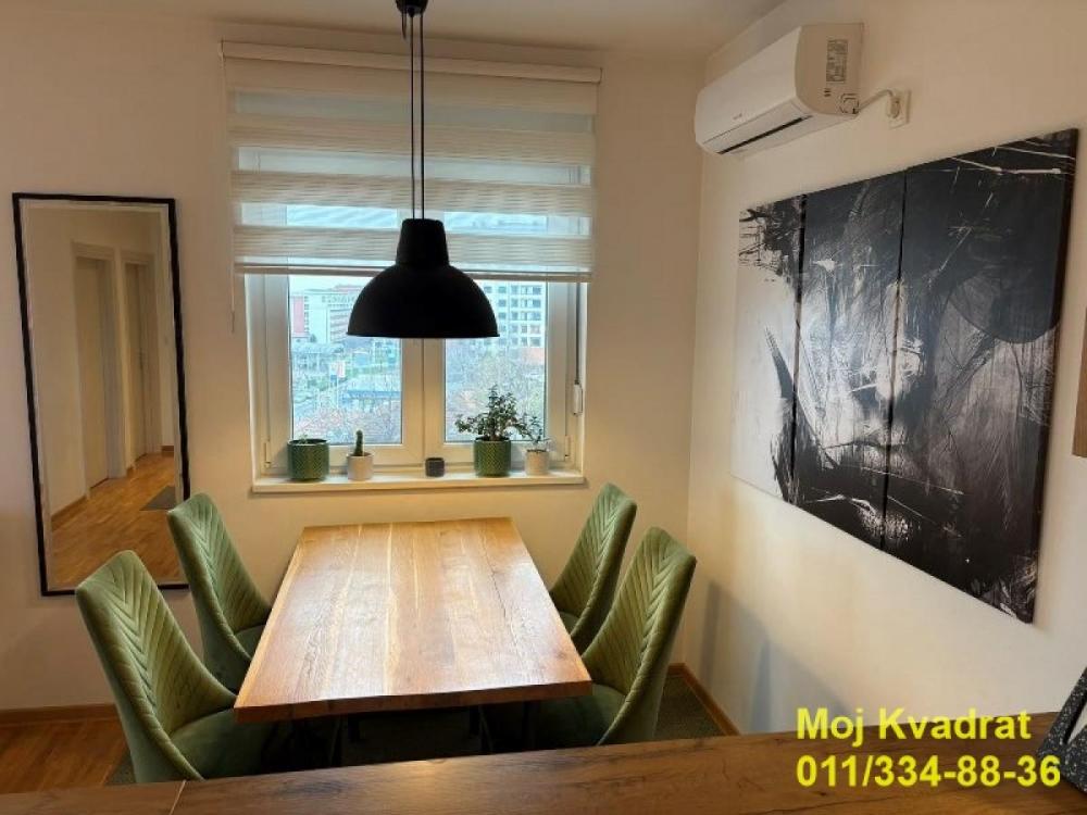 Stan na prodaju u Beogradu, Zeleno brdo, trosoban, 53m2, cena 199920 evra