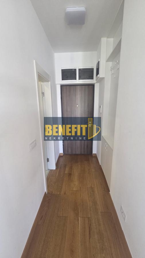 Stan na prodaju u Beogradu, Novi Beograd blok 65, jednosoban, 42m2, cena 172000 evra