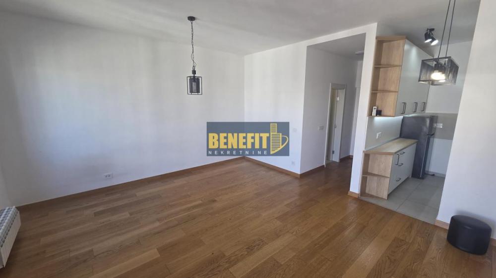 Stan na prodaju u Beogradu, Novi Beograd blok 65, jednosoban, 42m2, cena 172000 evra