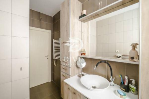 Stan na prodaju u Beogradu, Trošarina, trosoban, 89m2, cena 311500 evra