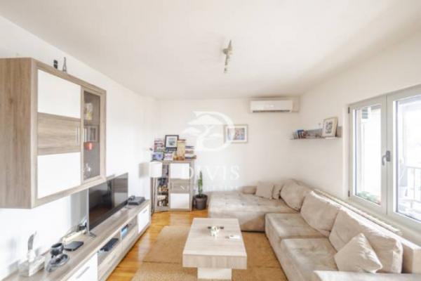 Stan na prodaju u Beogradu, Trošarina, trosoban, 89m2, cena 311500 evra