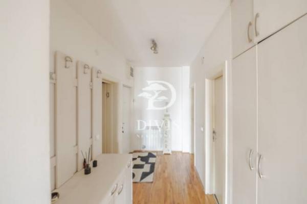 Stan na prodaju u Beogradu, Trošarina, trosoban, 89m2, cena 311500 evra