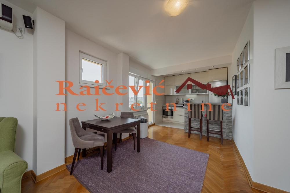 Stan na prodaju u Beogradu, Čubura, dvosoban, 63m2, cena 265000 evra