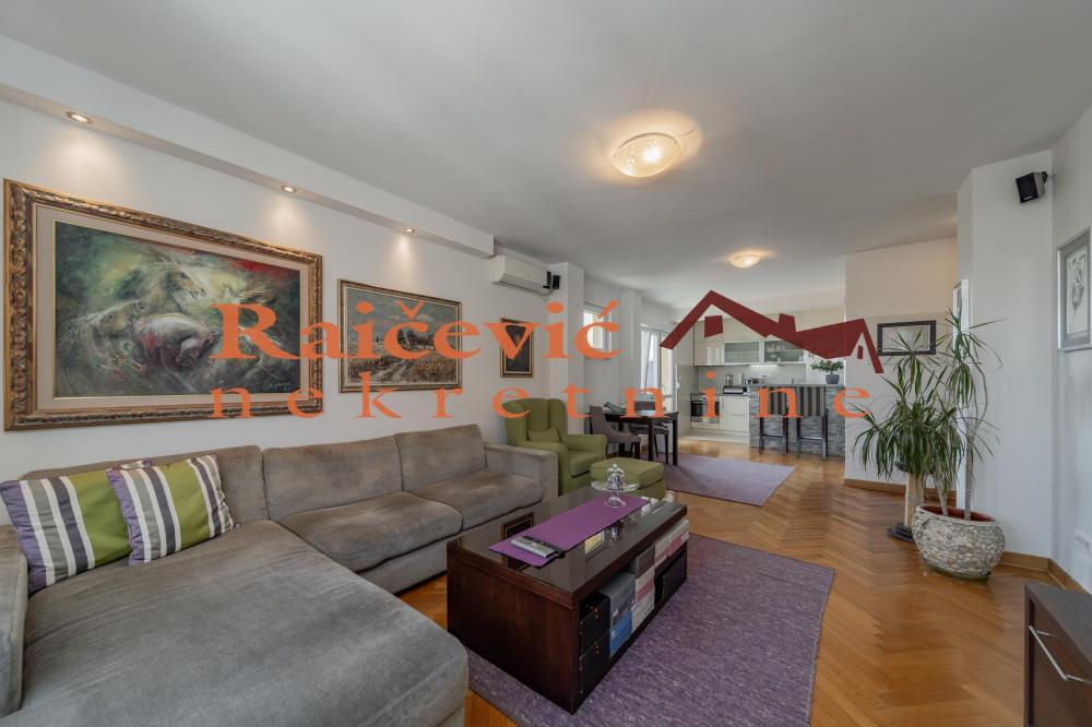 Stan na prodaju u Beogradu, Čubura, dvosoban, 63m2, cena 265000 evra