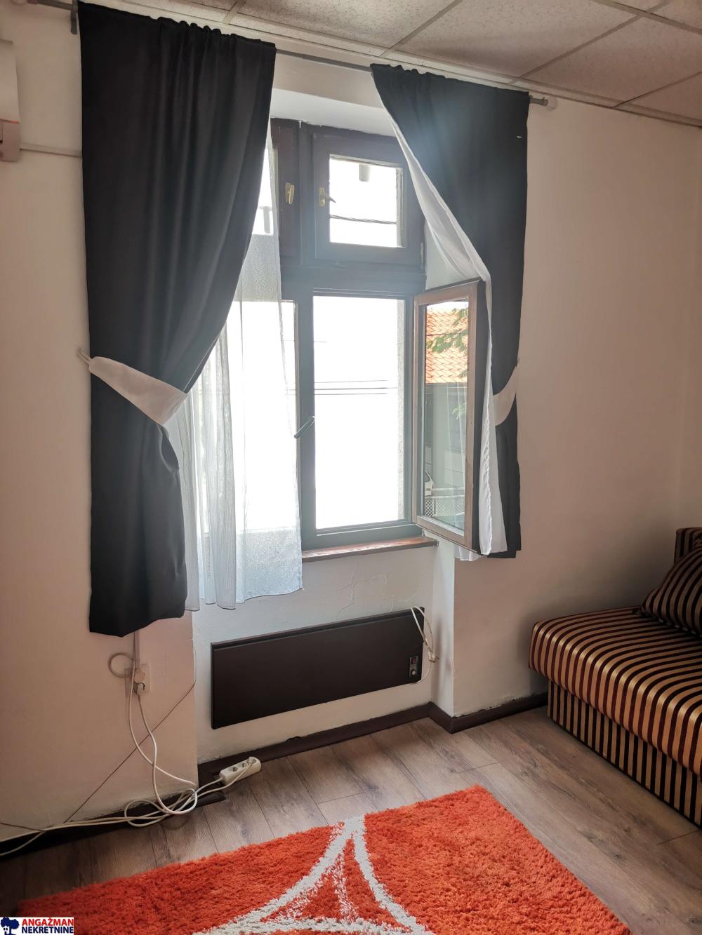 Stan na prodaju u Beogradu, Senjak, jednosoban, 23m2, cena 85000 evra