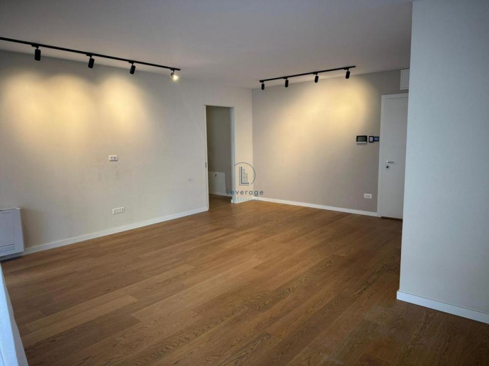 Stan na prodaju u Beogradu, Neimar, trosoban, 145m2, cena 725000 evra