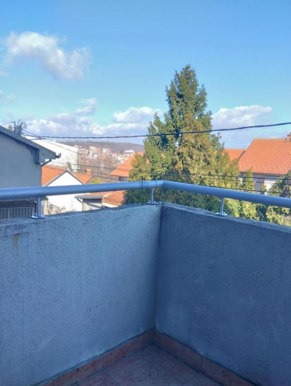 Stan na prodaju u Beogradu, Zeleno brdo, jednoiposoban, 47m2, cena 141000 evra