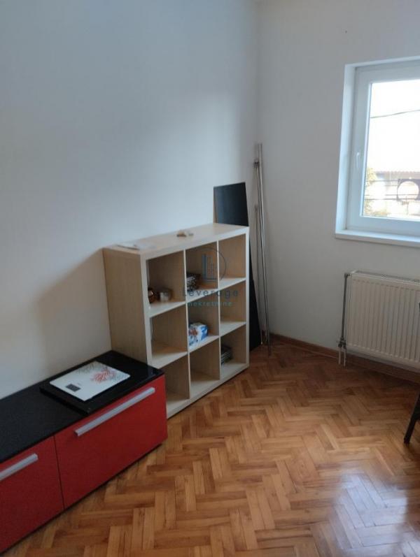 Stan na prodaju u Beogradu, Zeleno brdo, jednoiposoban, 47m2, cena 141000 evra