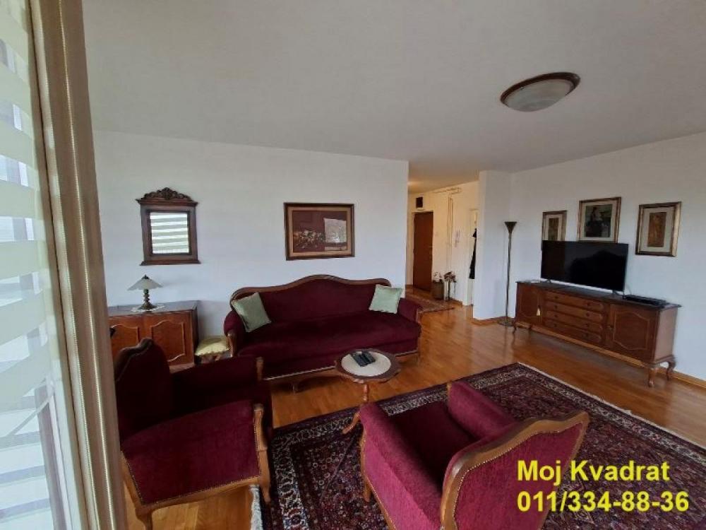 Stan na prodaju u Beogradu, Dedinje, cetvorosoban, 102m2, cena 415000 evra