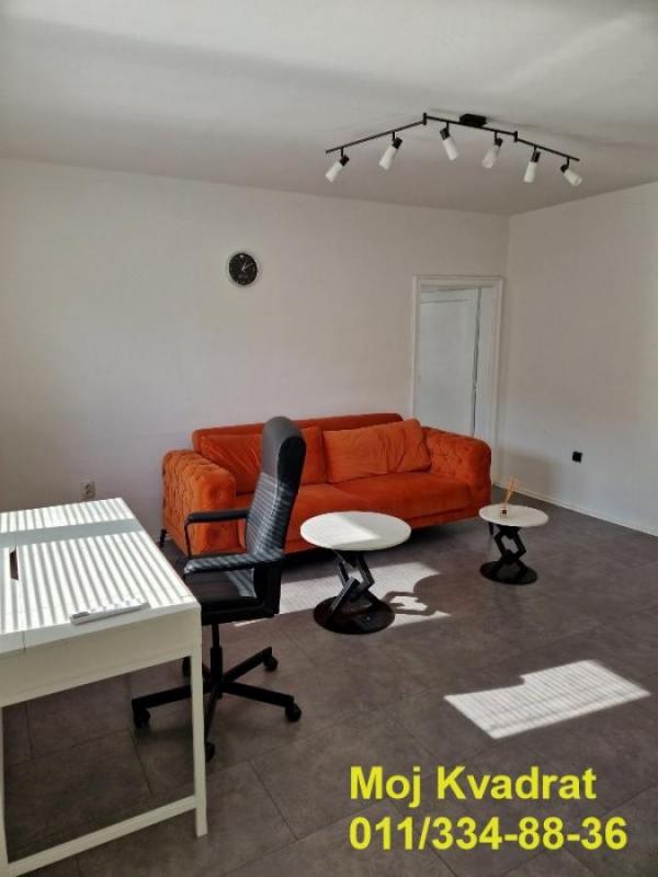 Stan na prodaju u Beogradu, Novi Beograd blok 7 (Paviljoni), dvosoban, 44m2, cena 162800 evra