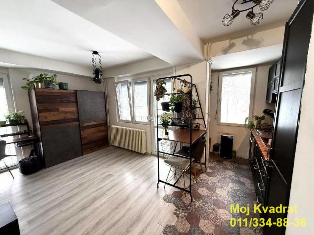 Stan na prodaju u Beogradu, Banovo brdo, dvosoban, 52m2, cena 179000 evra