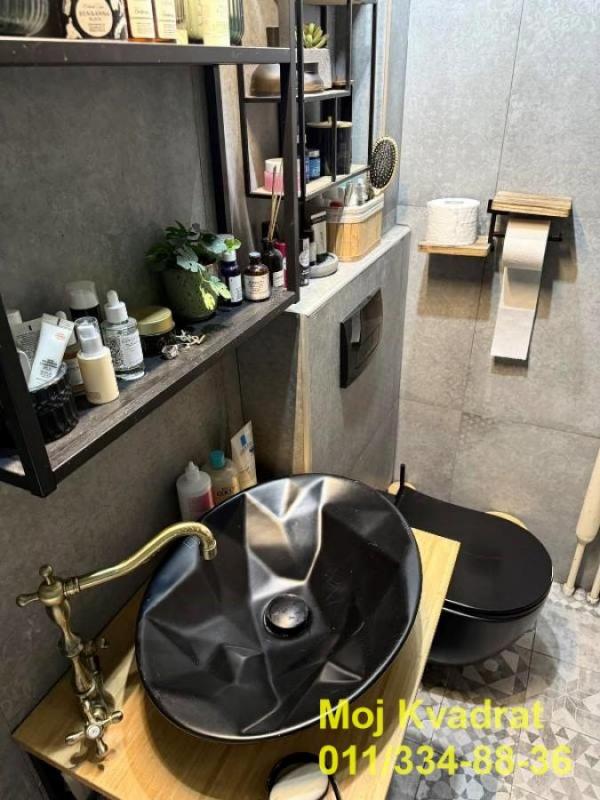 Stan na prodaju u Beogradu, Banovo brdo, dvosoban, 52m2, cena 179000 evra