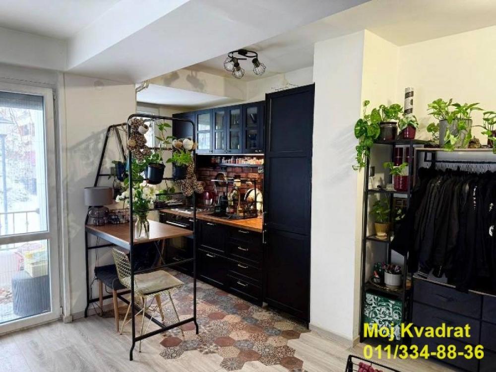 Stan na prodaju u Beogradu, Banovo brdo, dvosoban, 52m2, cena 179000 evra