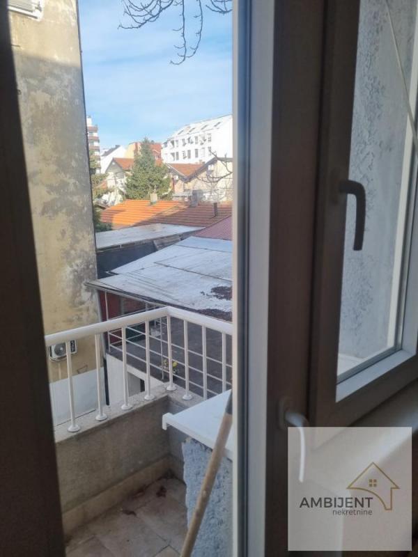 Stan na prodaju u Beogradu, Južni bulevar, troiposoban, 78m2, cena 264000 evra