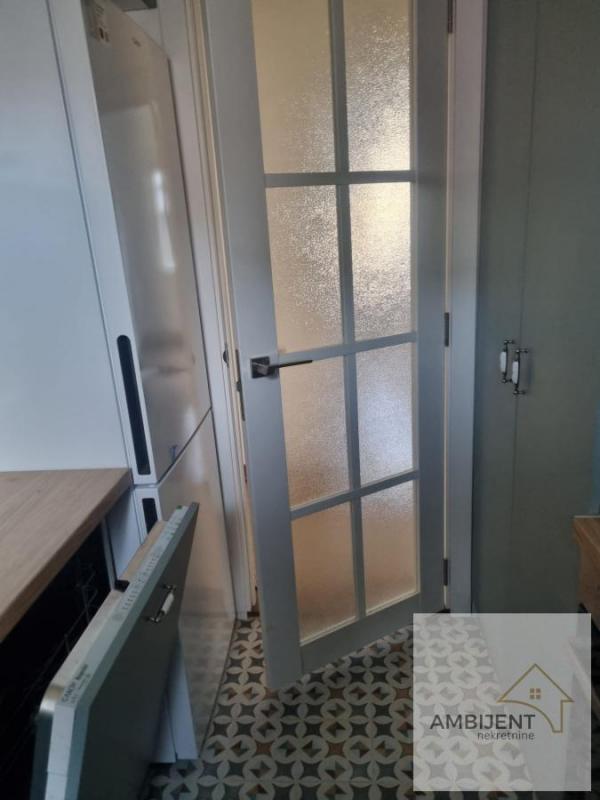 Stan na prodaju u Beogradu, Južni bulevar, troiposoban, 78m2, cena 264000 evra